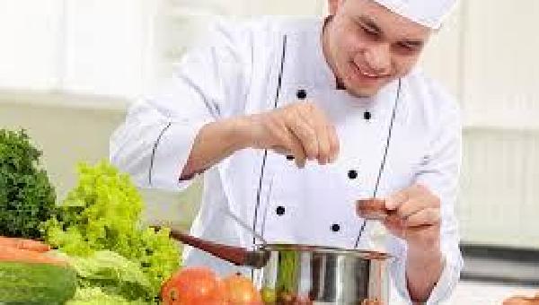 Faço  pães  bolos  doces e salgados para festas 